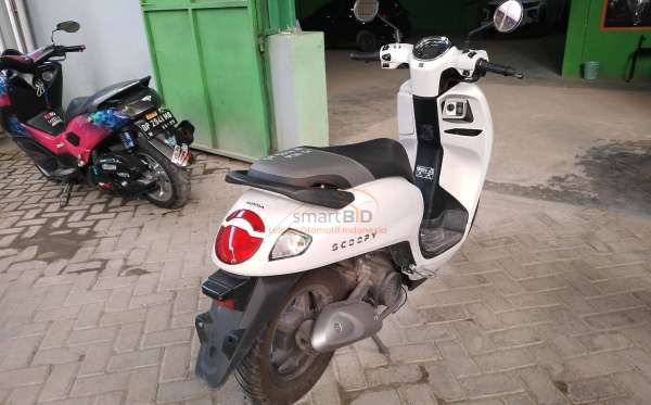 HONDA SCOOPY PRESTIGE