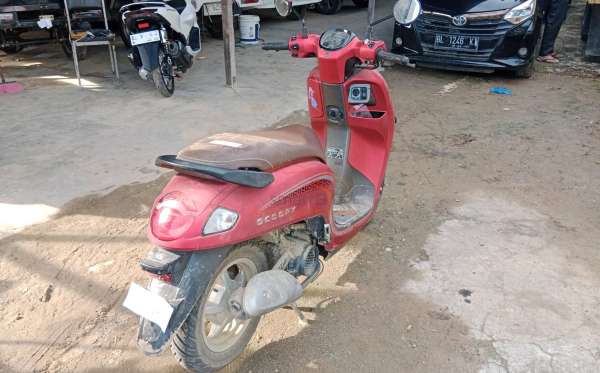 HONDA  SCOOPY