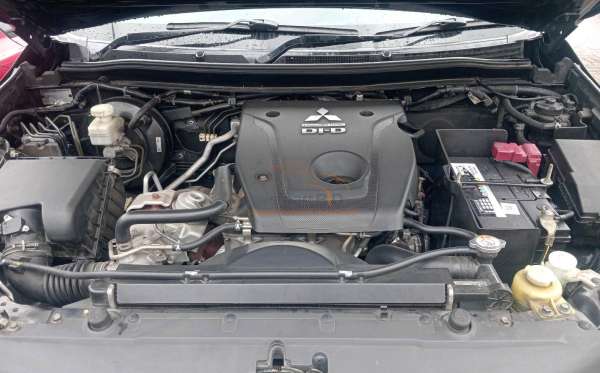 MITSUBISHI PAJERO SPORT 2.4L DAKAR-H (4X2)