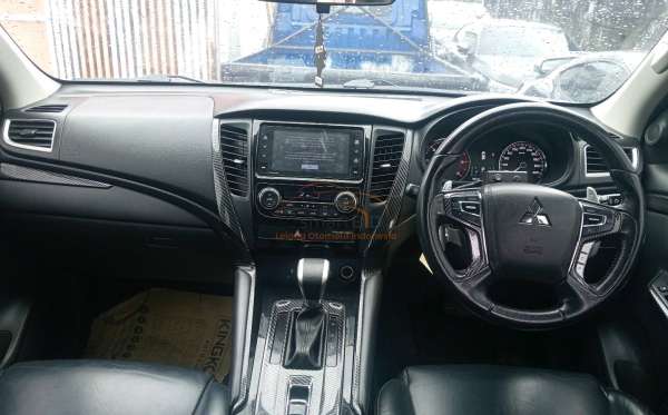 MITSUBISHI PAJERO SPORT 2.4L DAKAR-H (4X2)