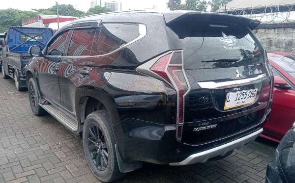 MITSUBISHI PAJERO SPORT 2.4L DAKAR-H (4X2)