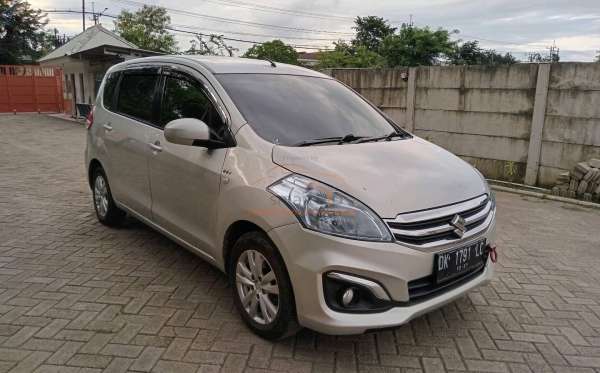 SUZUKI  ERTIGA