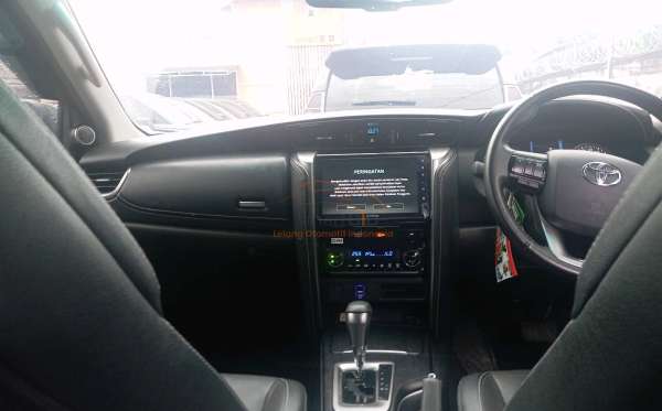 TOYOTA  FORTUNER  2.8 VRZ