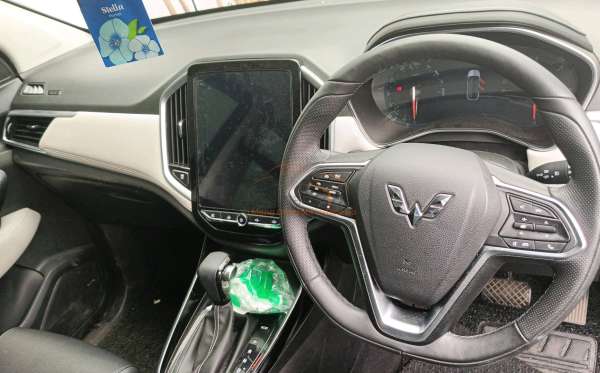 WULING Almaz 1.5LT LUX + SC CVT (4X2) A/T