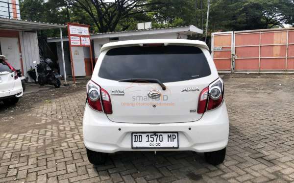 DAIHATSU AYLA 1.0 X