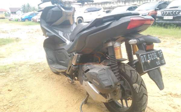HONDA ADV