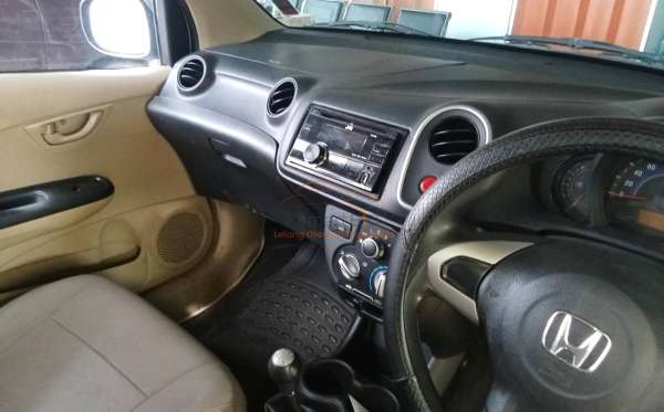 HONDA MOBILIO DD4 1.5E