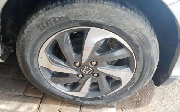 HONDA MOBILIO DD4 1.5E