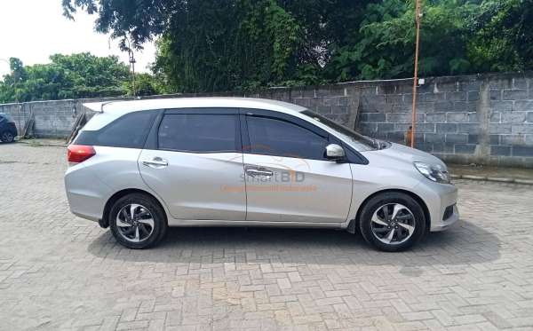 HONDA MOBILIO DD4 1.5E