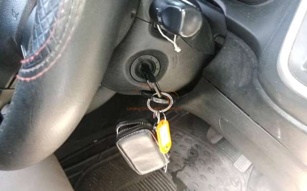 HONDA MOBILIO DD4 1.5E