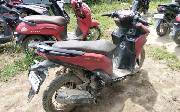 HONDA VARIO 125 ESP CBS ISS CW