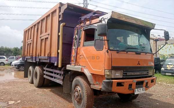 MITSUBISHI FN 527 MS (6x4) M/T
