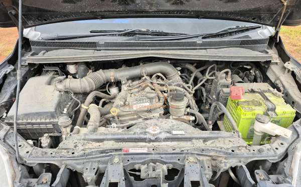 TOYOTA INNOVA VENTURER