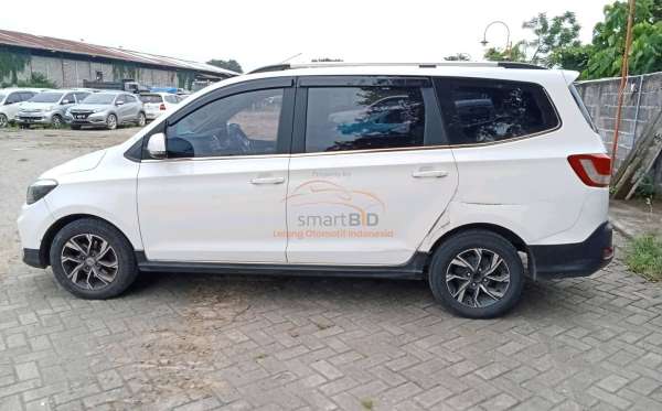 WULING CONFERO S 1.5C