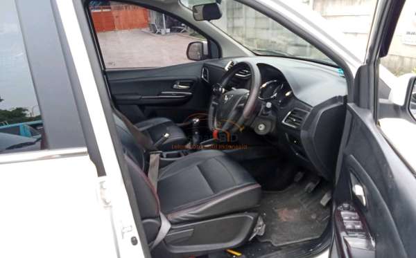 WULING CONFERO S 1.5C