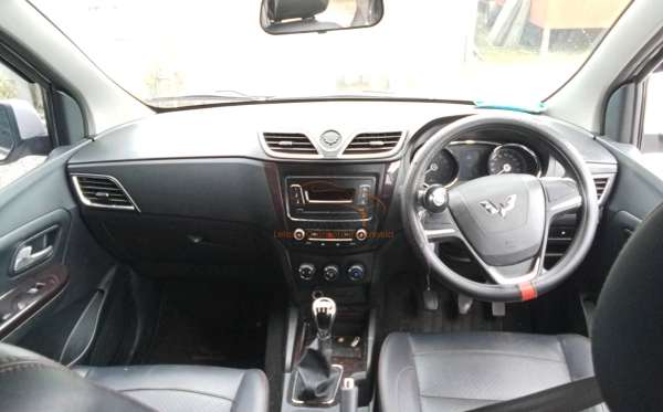 WULING CONFERO S 1.5C