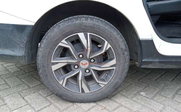 WULING CONFERO S 1.5C