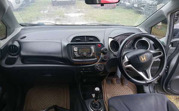 HONDA  JAZZ  GE8 1.5 S