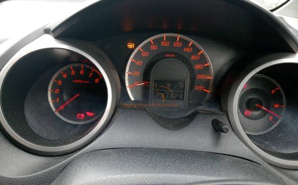 HONDA  JAZZ  GE8 1.5 S