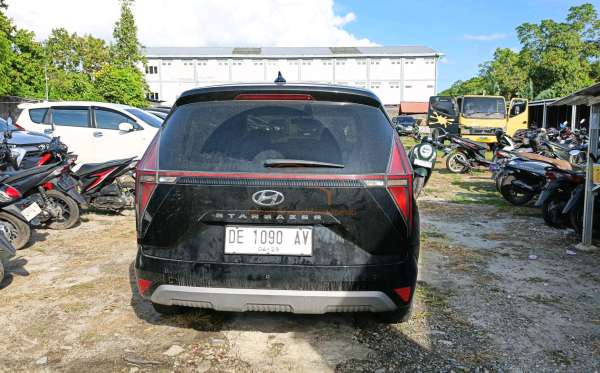 HYUNDAI  STARGAZER  TRENESEN