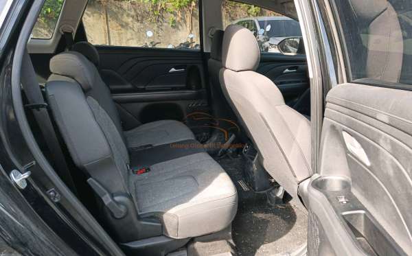 HYUNDAI  STARGAZER  TRENESEN