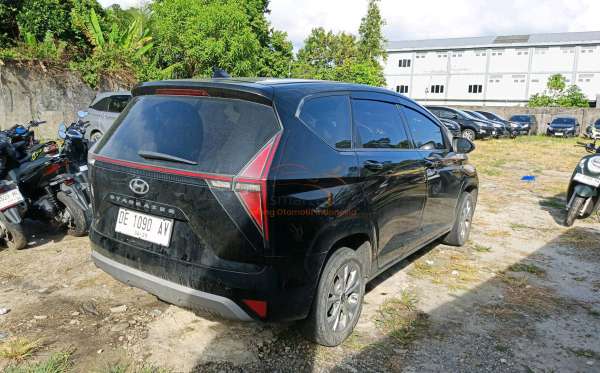 HYUNDAI  STARGAZER  TRENESEN