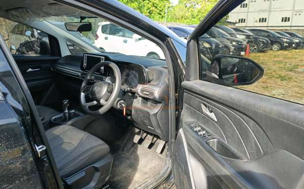 HYUNDAI  STARGAZER  TRENESEN