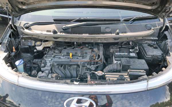 HYUNDAI  STARGAZER  TRENESEN