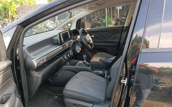 HYUNDAI  STARGAZER  TRENESEN