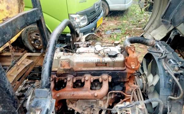 MITSUBISHI COLT DIESEL FE 74