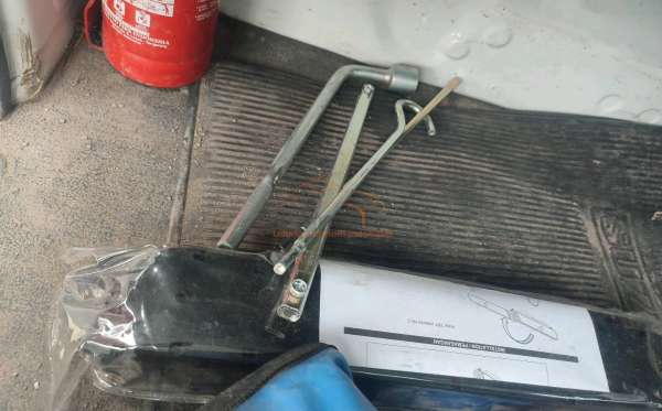 SUZUKI  CARRY  CX PICK UP