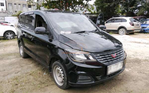 WULING CONFERO