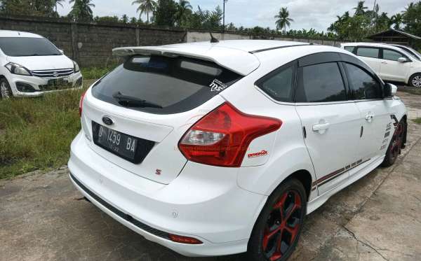 FORD FOCUS S