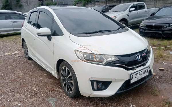 HONDA JAZZ GK5 1.5 RS