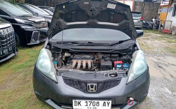 HONDA  JAZZ  GE8 1.5 S