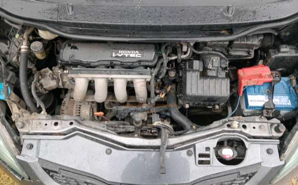 HONDA  JAZZ  GE8 1.5 S