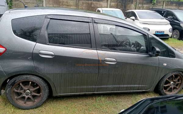 HONDA  JAZZ  GE8 1.5 S