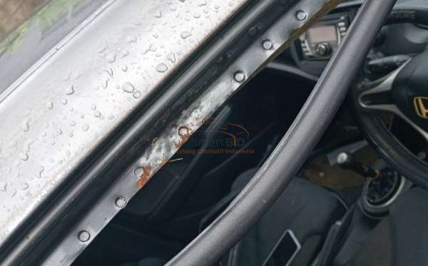 HONDA  JAZZ  GE8 1.5 S