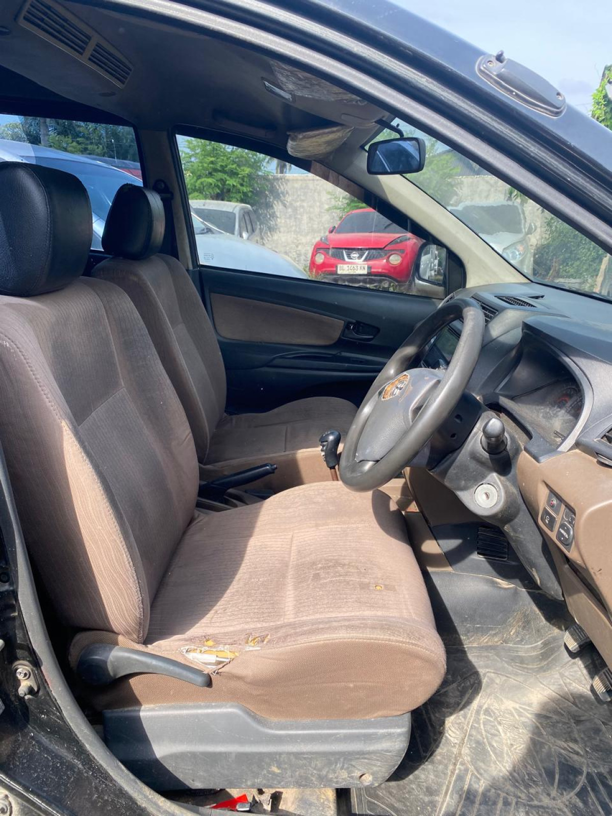 TOYOTA  AVANZA  1.3 E