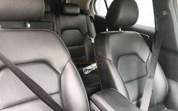 MERCEDES BENZ  GLA 200  X156