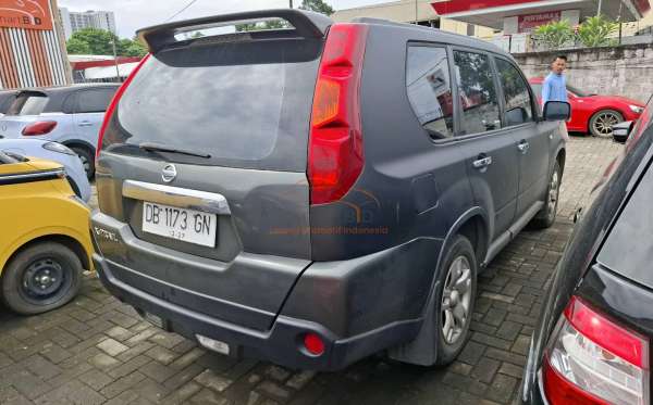 NISSAN  X TRAIL  2.0 2WD