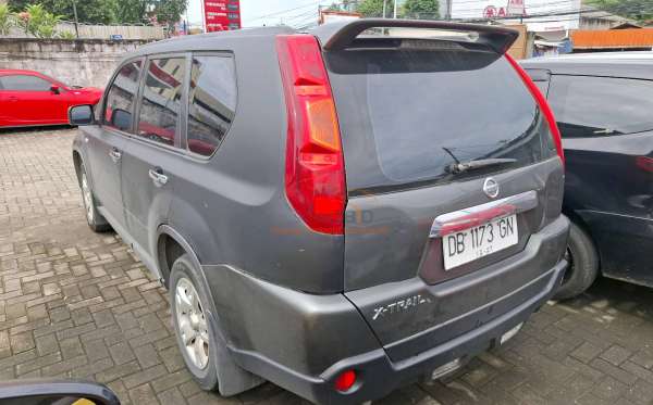 NISSAN  X TRAIL  2.0 2WD