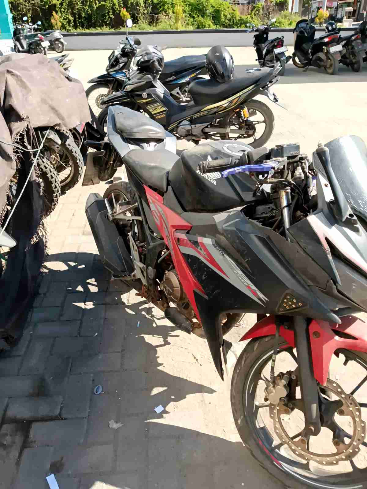 HONDA CBR 150