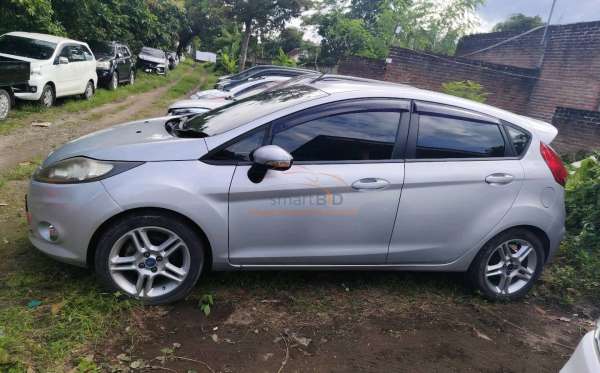 FORD FIESTA1.6L AT S