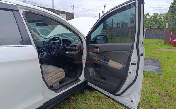 HONDA CR-V RM3 2WD 2.4