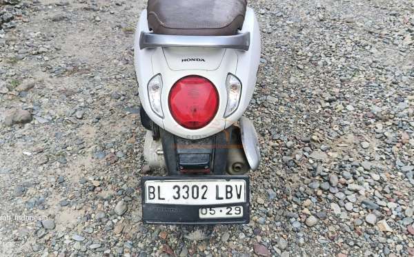 HONDA SCOOPY PRESTIGE