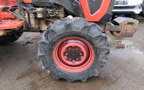 KUBOTA L4018 + KRX164