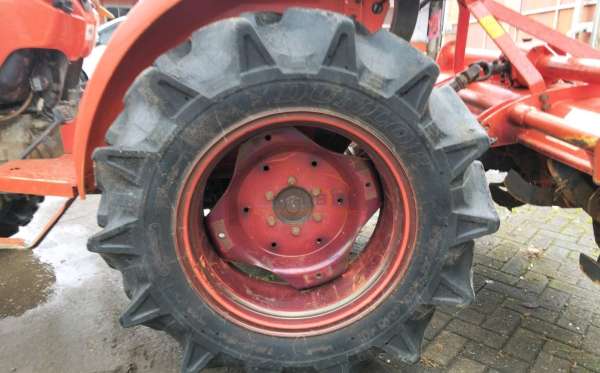 KUBOTA L4018 + KRX164