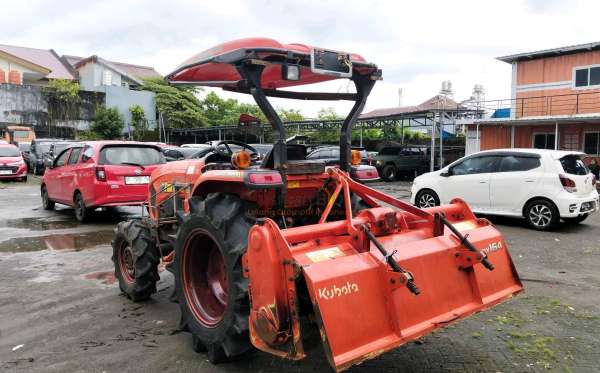 KUBOTA L4018 + KRX164