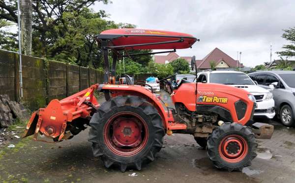 KUBOTA L4018 + KRX164